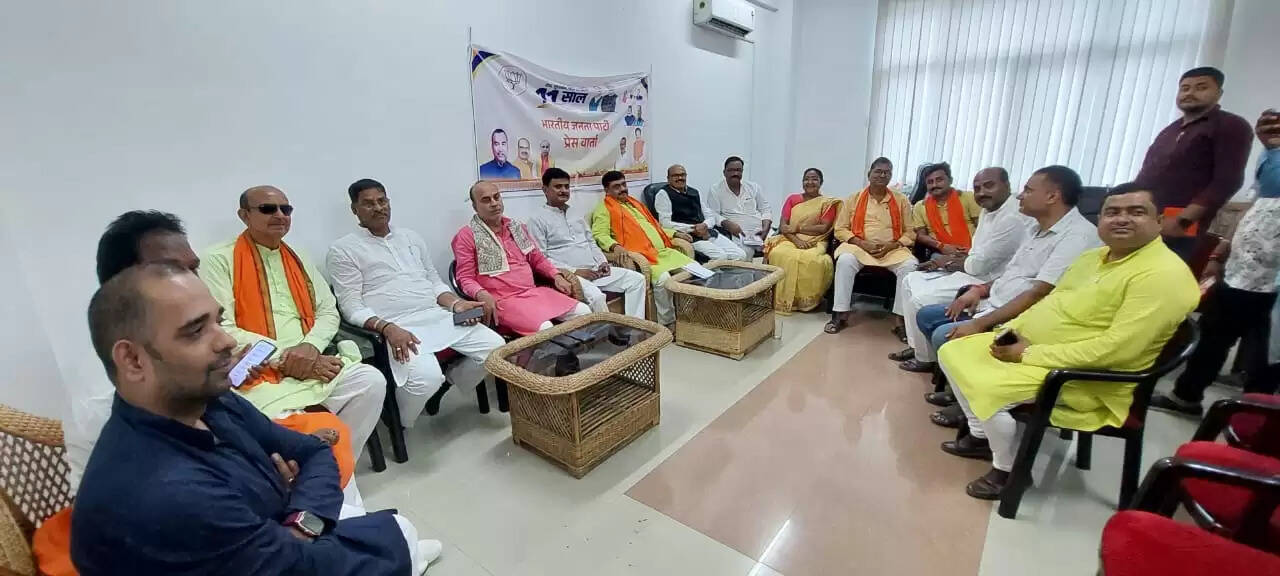 नरेन्द्र मोदी का 11 वर्षों का काल सेवा,सुशासन और गरीब कल्याण का साल : आलोक रंजन