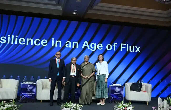 आर्थिक मजबूती बनाना एक लगातार चलने वाली प्रक्रिया है, न कि एक बार की कवायद: सीतारमण
