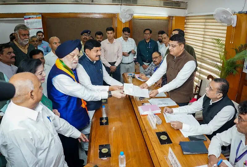 मप्र से राज्यसभा उपचुनाव के लिए केन्द्रीय मंत्री हरदीप पुरी ने दाखिल किया नामांकन