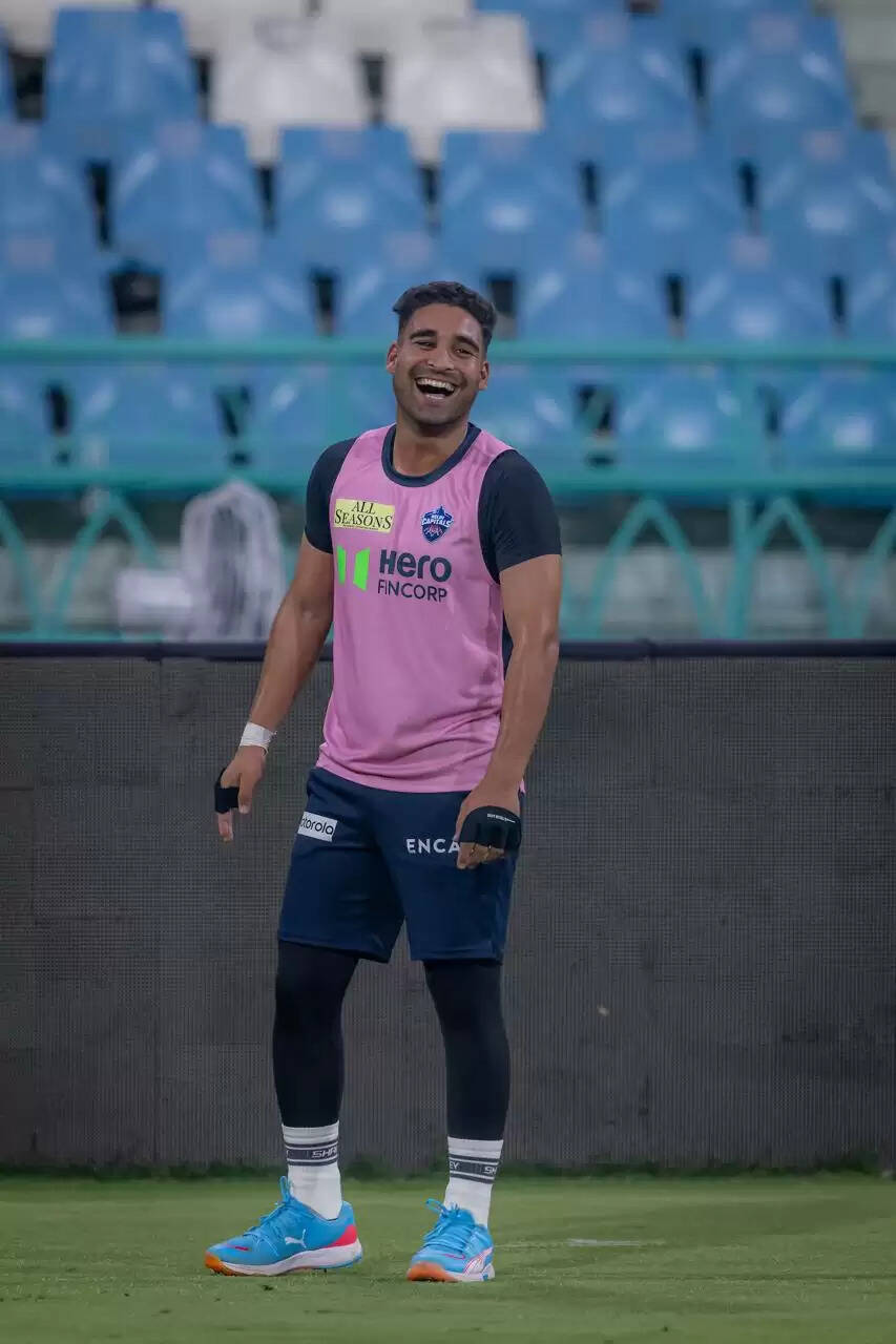 दिल्ली कैपिटल्स की हार पर बोले विप्रज निगम - गलत शॉट चयन से मैच फिसल गया