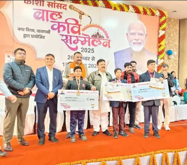 धर्म जाति से विरत होकर भारत और बनारस का नाम रोशन करें बाल कवि : रवीन्द्र जायसवाल