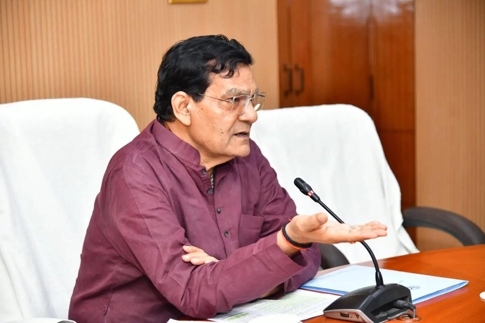 बारिश से पहले सभी पंपिंग स्टेशन, सीवर एवं नाला सफाई की तैयारियां पूरी करें : मंत्री ए.के. शर्मा