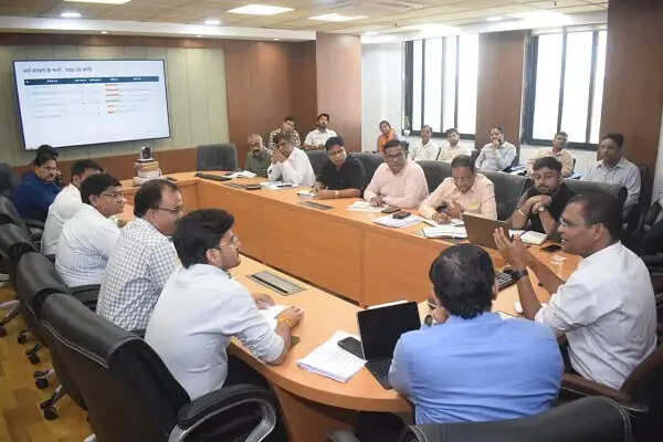 अमृत योजना 2.0 के कार्य तय समयसीमा में पूरे करें : निगम आयुक्त