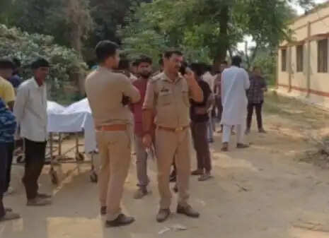 डंपर ट्रक व बोलेरो में आमने-सामने की हुई टक्कर, दो की मौत,पांच अन्य गंभीर घायल