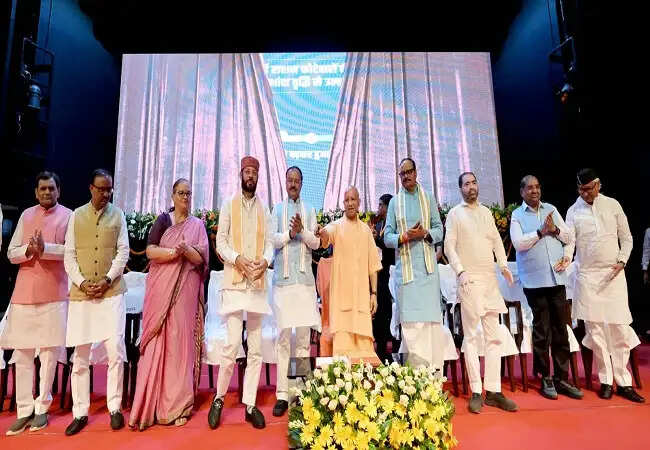 यूपी में 2017 के पहले सपाई हड़प लेते थे गरीबों का राशन कार्ड : मुख्यमंत्री योगी