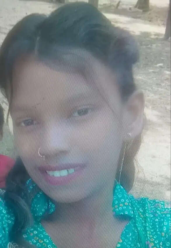 पिता की मौत के पांच महीने बाद बेटी ने भी छोड़ा साथ, विषैले जंतु के काटने से किशोरी की मौत