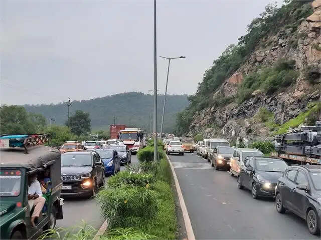 चुट्टूपालू घाटी के ब्लैक स्पॉट का अधिकारी करेंगे निरीक्षण, दुर्घटना रोकने पर जोर