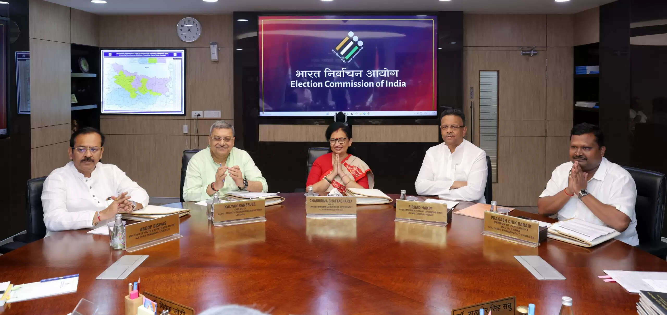 चुनाव आयोग से मिला तृणमूल प्रतिनिधिमंडल, मतदाता सूची सहित विभिन्न मुद्दों को उठाया