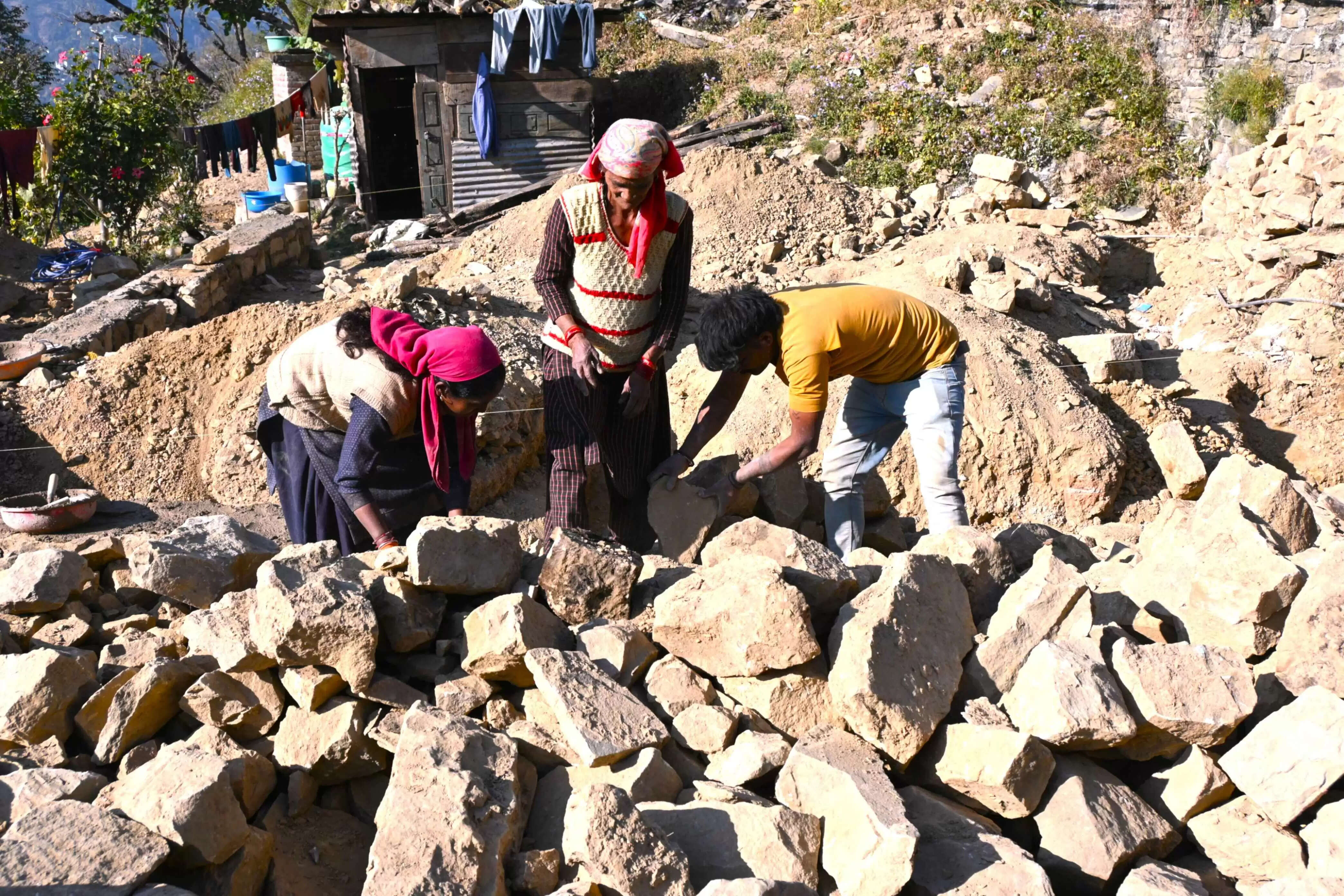 विशेष राहत पैकेज आपदा प्रभावितों के लिए बना नवजीवन का सहारा, मंडी जिला में गृह निर्माण को 31.81 करोड़ रुपए जारी