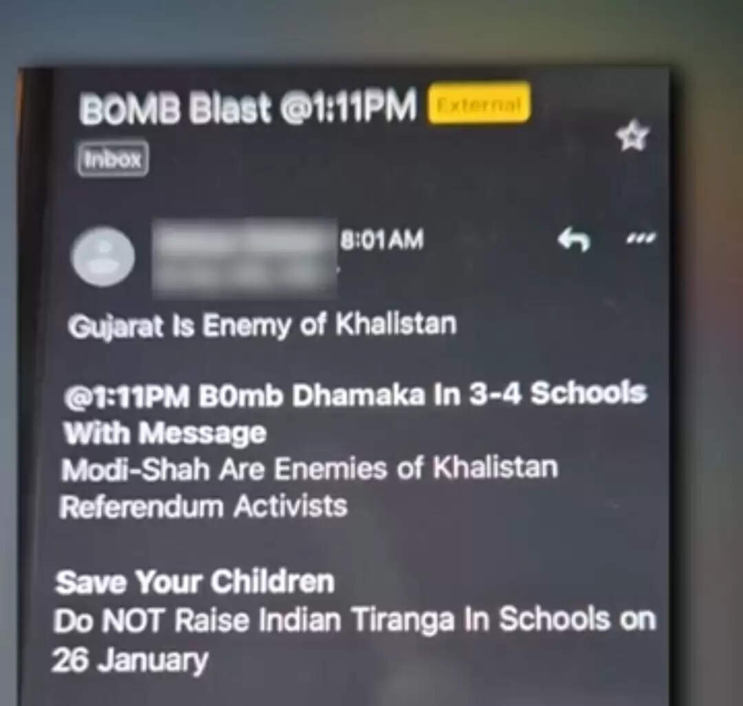 गुजरात के अहमदाबाद में 15 स्कूलों को बम से उड़ाने की धमकी, पुलिस-प्रशासन अलर्ट
