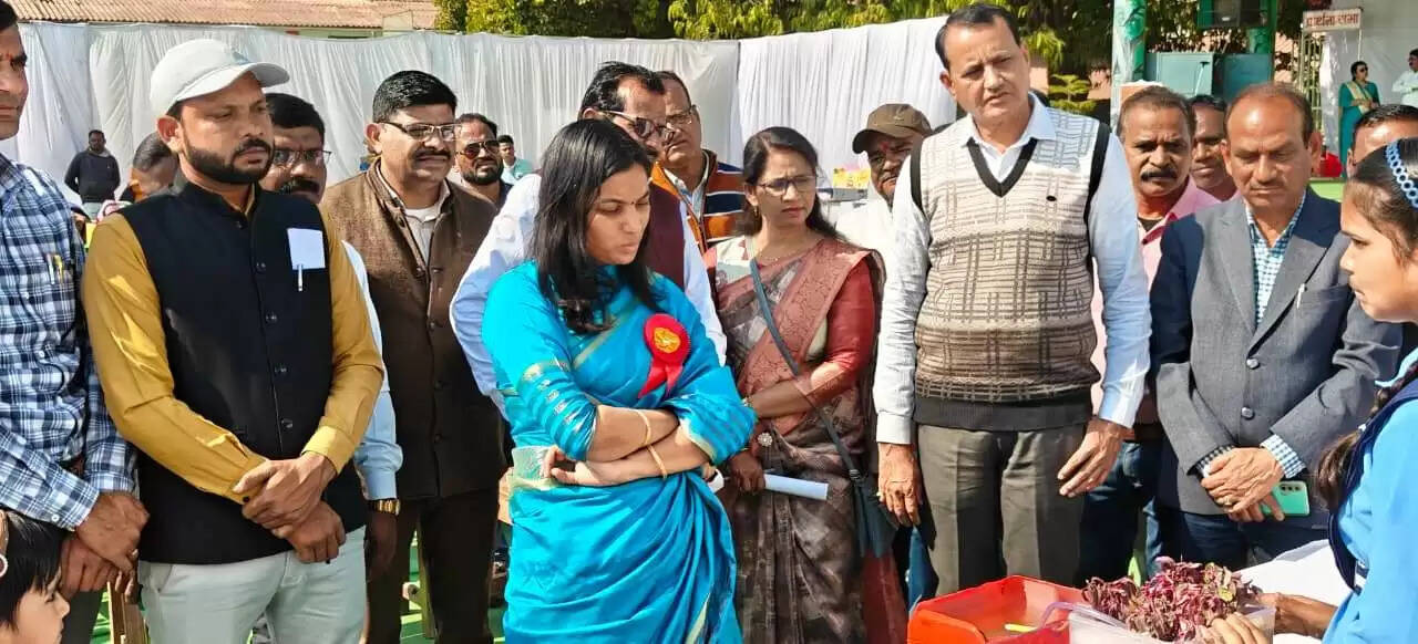 सिवनीः करके सीखने की मिसाल बनी जिला स्तरीय विज्ञान व पर्यावरण प्रदर्शनी