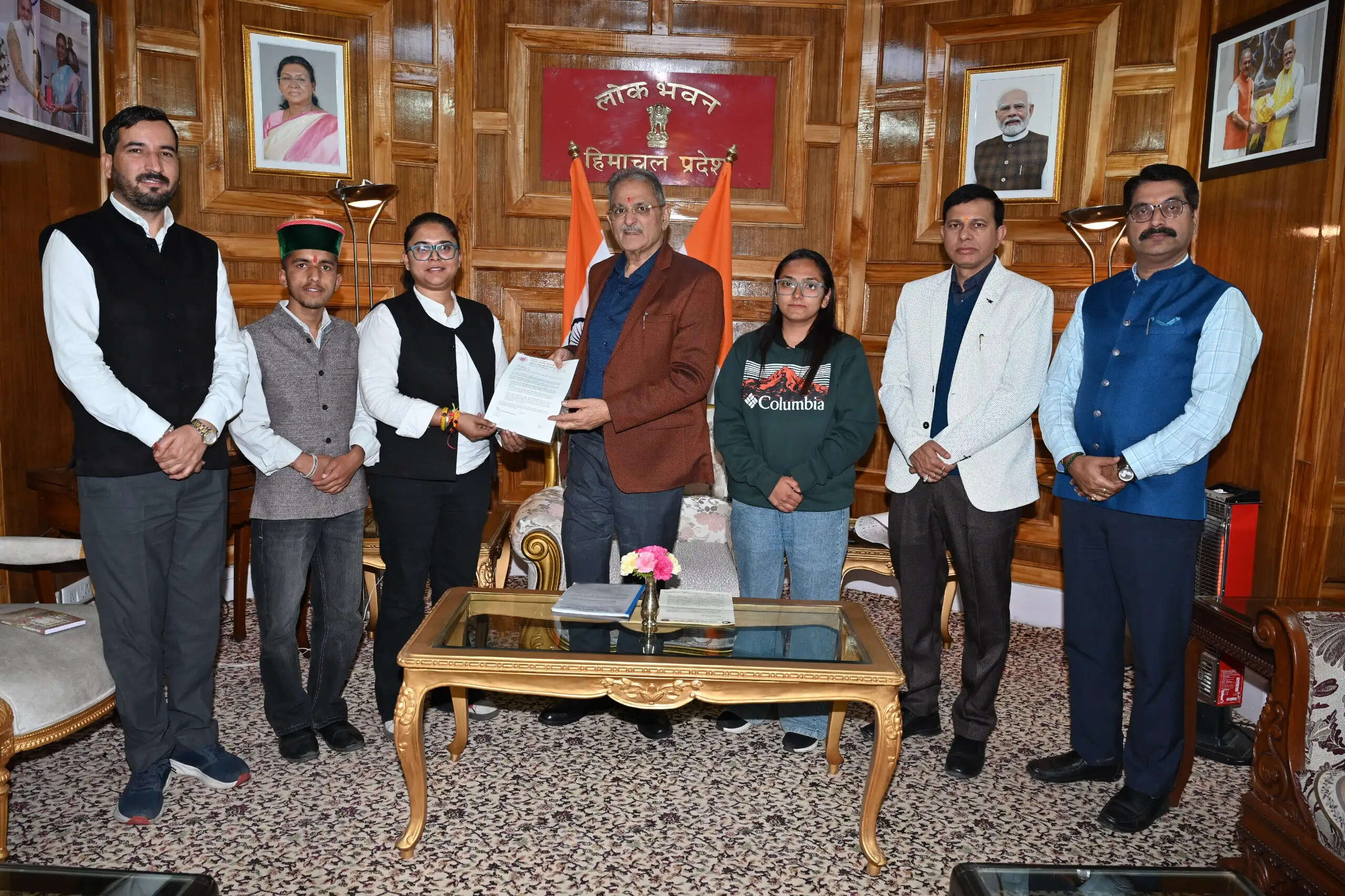 अभाविप ने बढ़ते नशा, कानून-व्यवस्था और शिक्षा पर राज्यपाल को सौंपा ज्ञापन