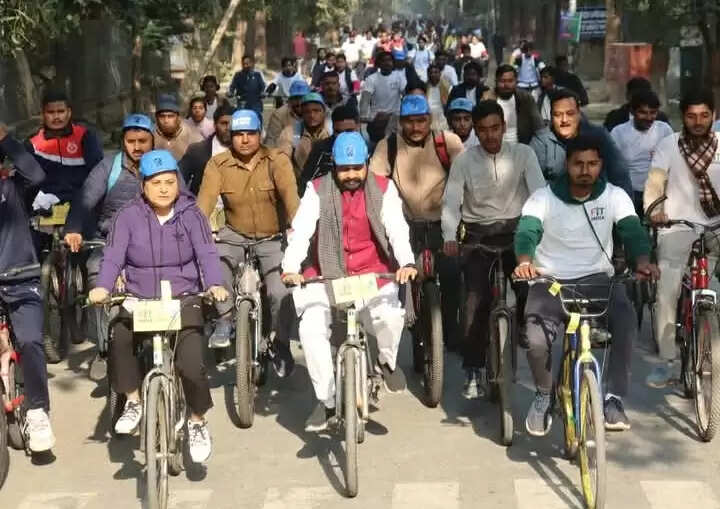 साइकिलिंग प्रतियोगिता में शामिल होकर युवा खिलाड़ियों का उत्साह बढ़ाने आया हूं : डॉ. दयाशंकर