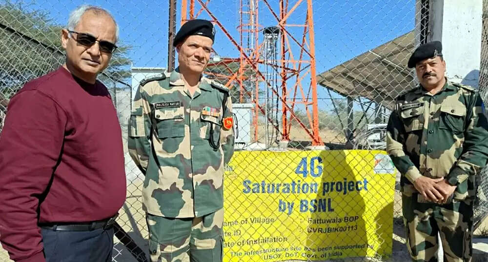 दूरसंचार सचिव ने बीकानेर में सीमावर्ती मोबाइल टावरों&nbsp;का किया निरीक्षण