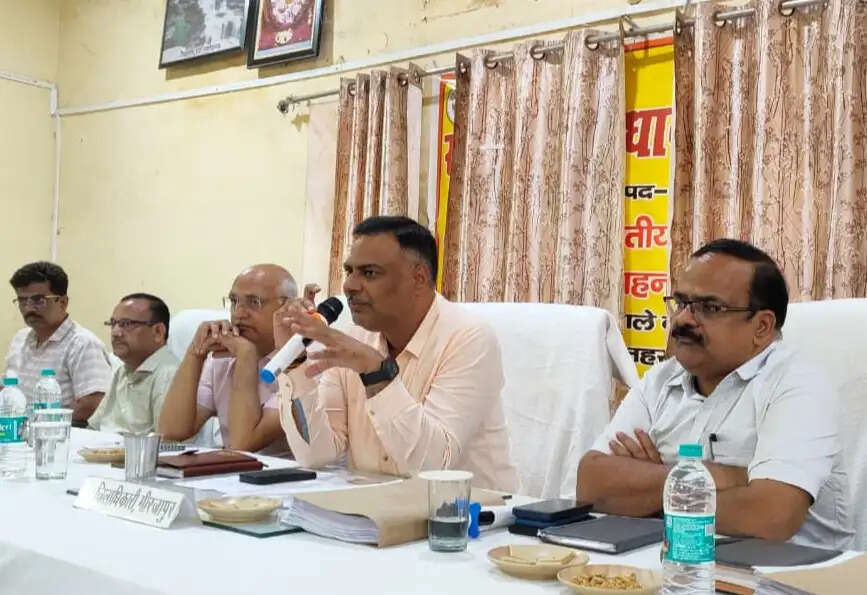 मीरजापुर के 35 गांवों के किसानों को जमीन के बदले मिलेगा चार गुना मुआवजा