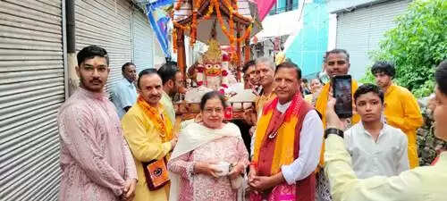 भाजपा प्रदेश अध्यक्ष डॉ. राजीव बिंदल ने भगवान जगन्नाथ रथ यात्रा में लिया भाग