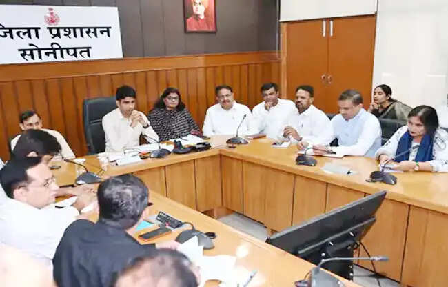 सोनीपत: सेवा संकल्प तैयारियों के लिए नोडल अधिकारी ने अधिकारियों को निर्देश दिए