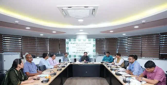 कौशल विकास से पलायन रोकने और ग्रामीण उद्यमिता बढ़ाने पर मंथन