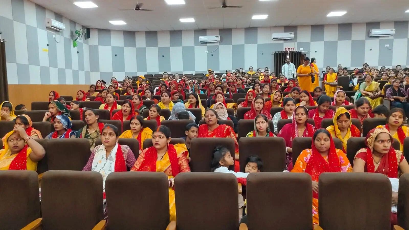 'गर्भ संस्कार' भविष्य की नींव : डॉ प्रज्ञा सक्सेना