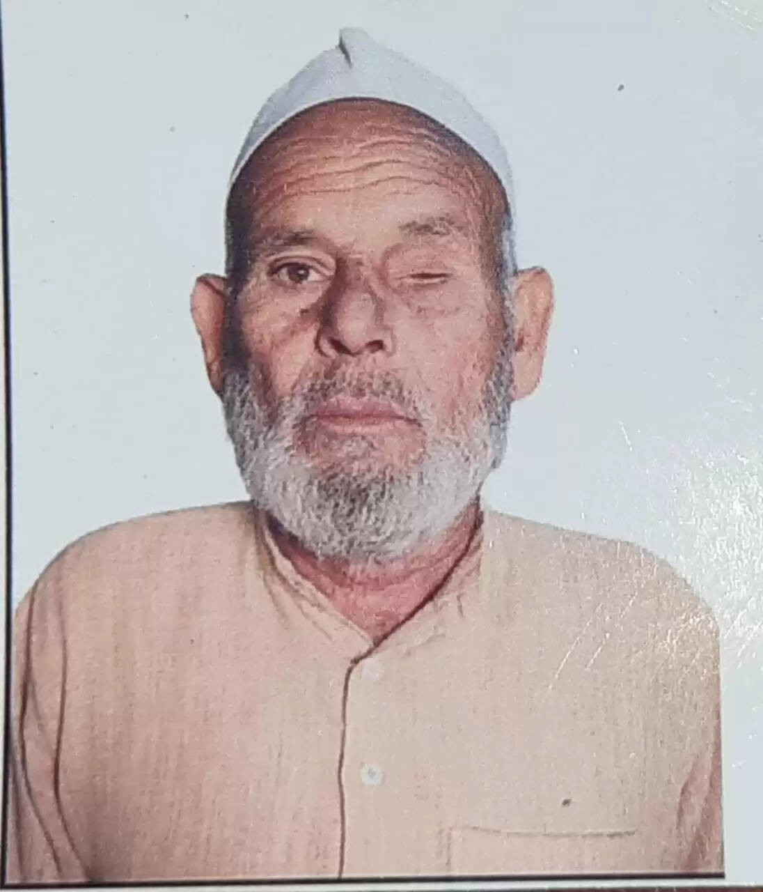 गन्ना क्रय केंद्र पर आए वृद्ध किसान की हार्ट अटैक से मौत, लाेगाें ने किया हंगामा