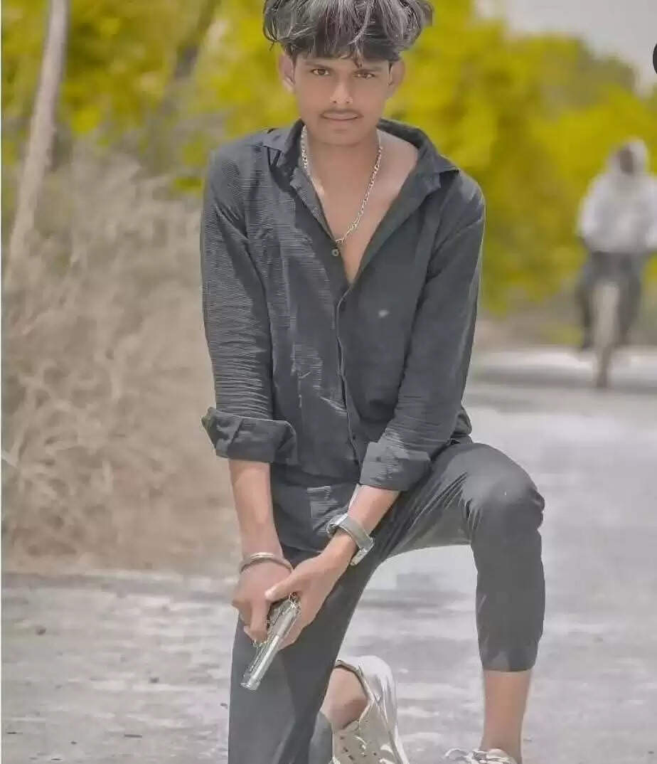 एआई से रील बनाकर पिस्टल लहराने वाला युवक गिरफ्तार