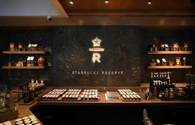 टाटा स्टारबक्स ने ऐतिहासिक हैमिल्टन हाउस में नया रिजर्व स्टोर किया लॉन्च