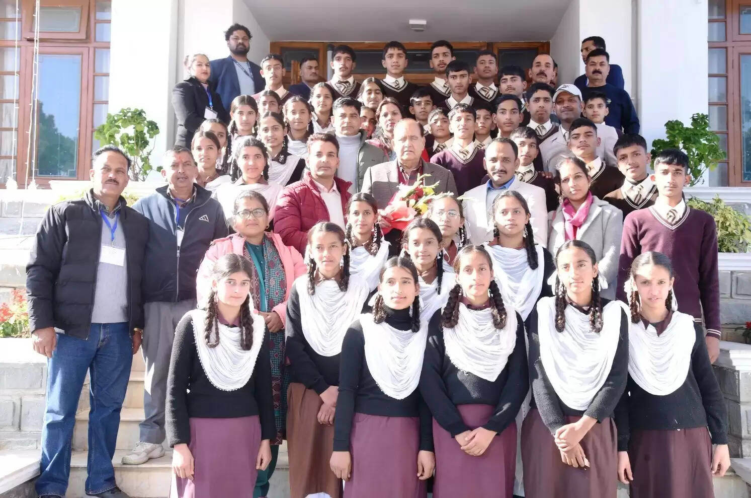 स्कूल और कॉलेज छात्रों ने देखी विधान सभा की कार्यवाही, विधान सभा अध्यक्ष से की मुलाकात