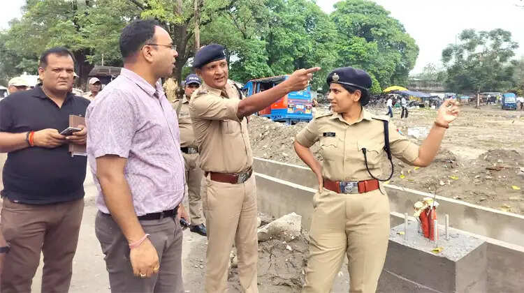 कांवड़ मेले से पहले रोड़ी बेलवाला में तैयारियां तेज, निर्माण कार्य जल्द पूरा करने के निर्देश
