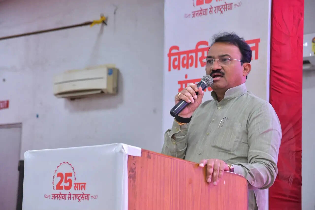 मशाल की रोशनी में गूंजा विकसित भारत का संकल्प, भीलवाड़ा में निकली सेवा ज्योति यात्रा