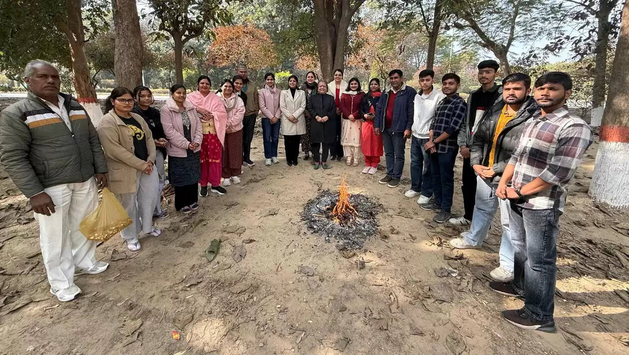 हिसार : गुरु जम्भेश्वर ​विश्वविद्यालय में मनाया गया लोहड़ी का त्यौहार