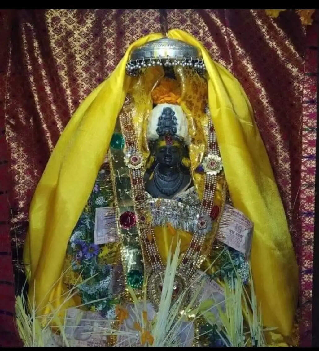 फ्यूंलानारायण के कपाट&nbsp;खुले, श्रद्धालुओं ने किए भगवान विष्णु के दर्शन
