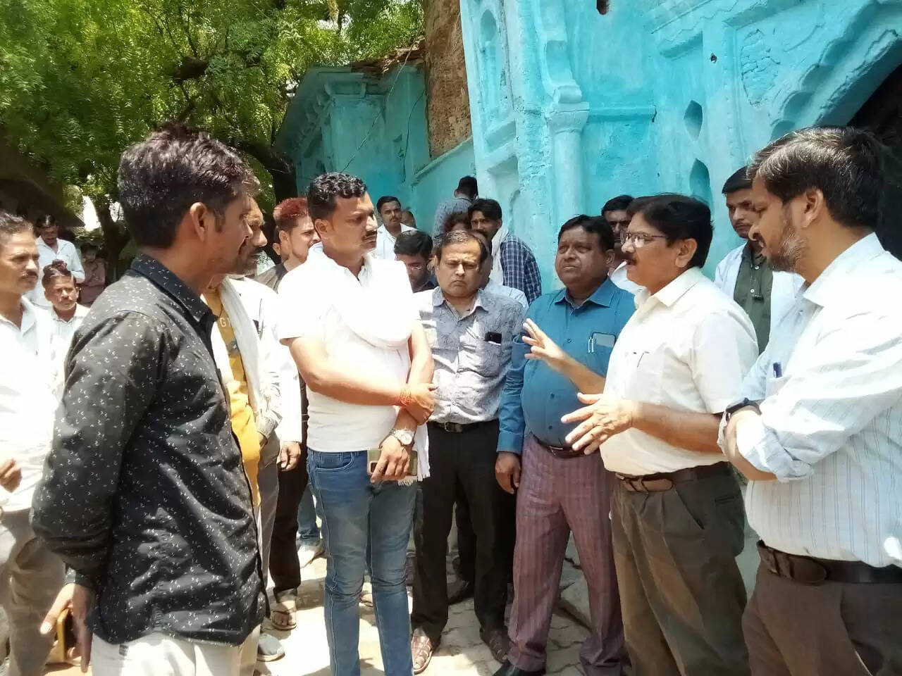 महोबा में 53 लोग फूड पॉइजनिंग से बीमार