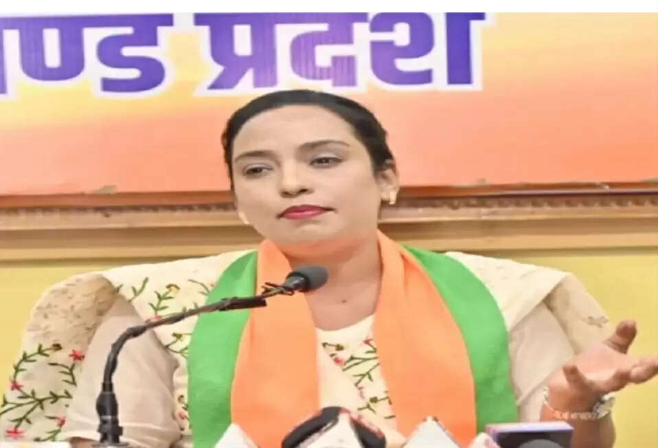 झारखंड में महिलाओं-बच्चों की बढ़ती तस्करी पर सरकार की चुप्पी शर्मनाक : राफिया नाज़