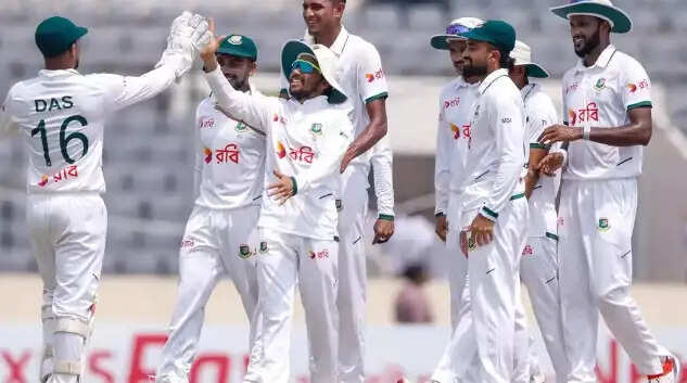 नाहिद राणा के पंजे में फंसा पाकिस्तान, बांग्लादेश ने मीरपुर टेस्ट 104 रन से जीतकर बनाई 1-0 की बढ़त