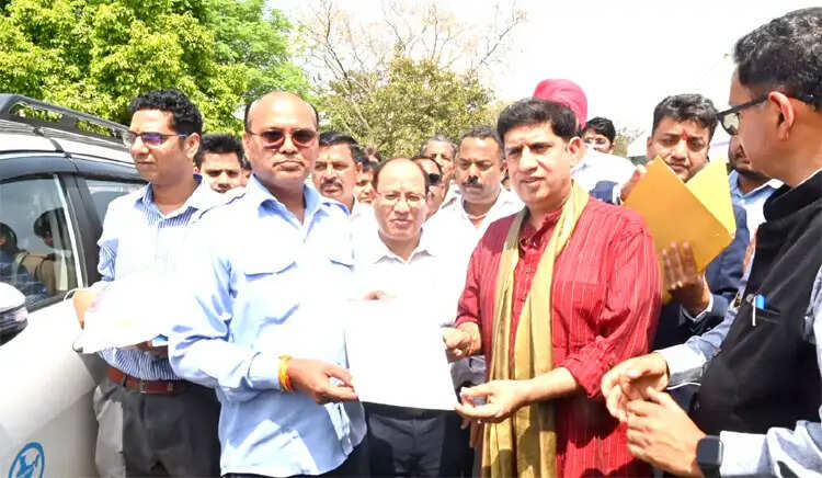 चारधाम यात्रा के लिए ग्रीन कार्ड प्रणाली शुरू, परिवहन मंत्री ने किया शुभारंभ