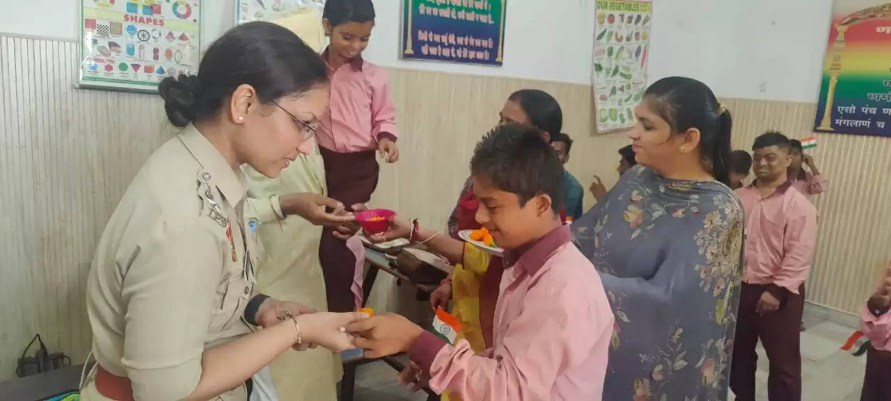 सिरसा: एसीपी ने जय श्रीराम मूक बधिर सेवा केंद्र का किया दाैरा, विशेष बच्चों के साथ बिताए पल बच्चों