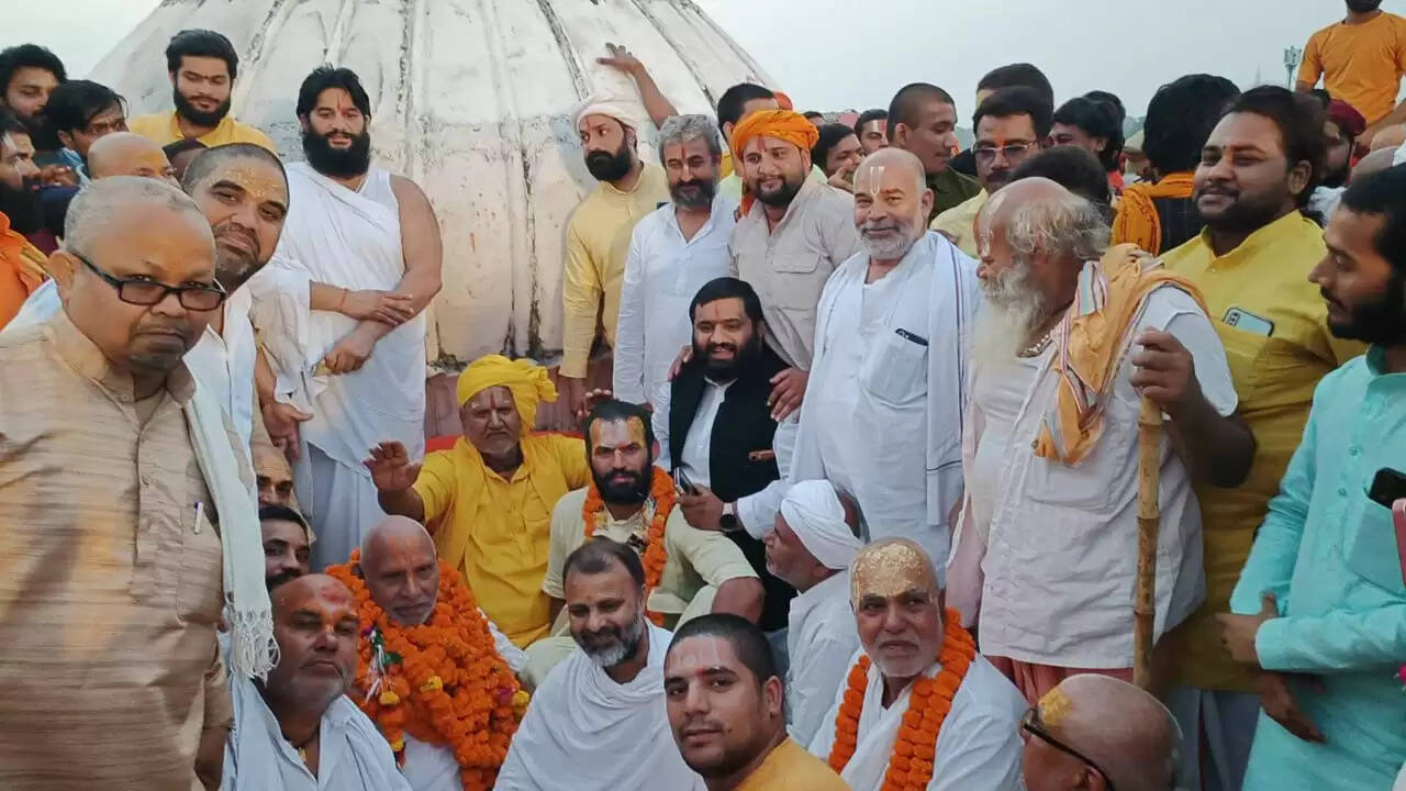 अखिल भारतीय निर्वाणी अनी अखाड़ा के श्री महंत नियुक्त हुए मुरली दास