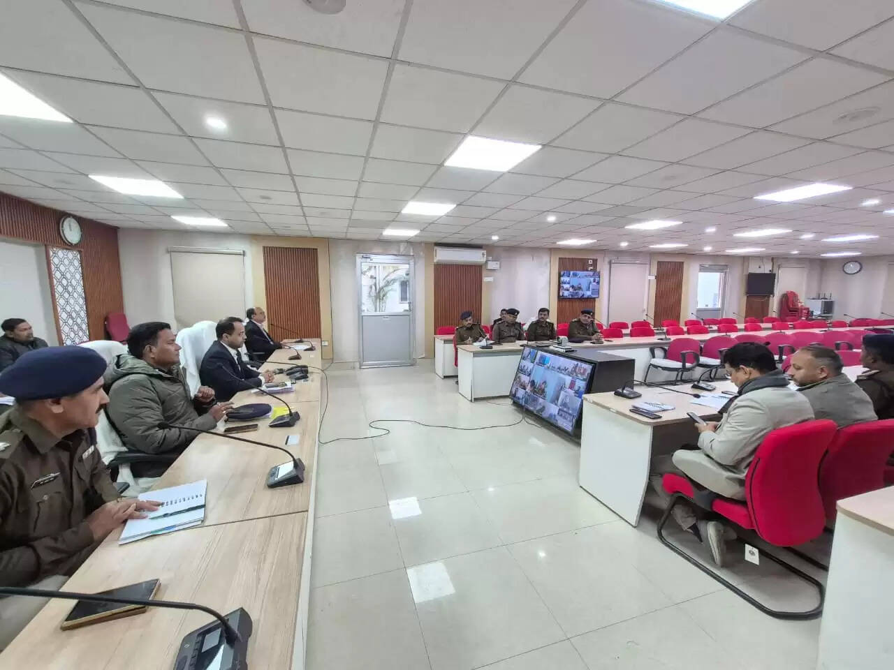 पहली जनवरी पर सुरक्षा कारणों से नदी में नावों के परिचालन पर पूर्णत रोक