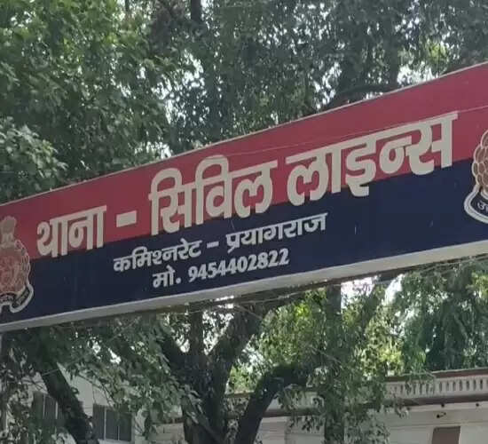 साड़क हादसे में मोटर साइकिल सवार छात्र की मौत, साथी घायल