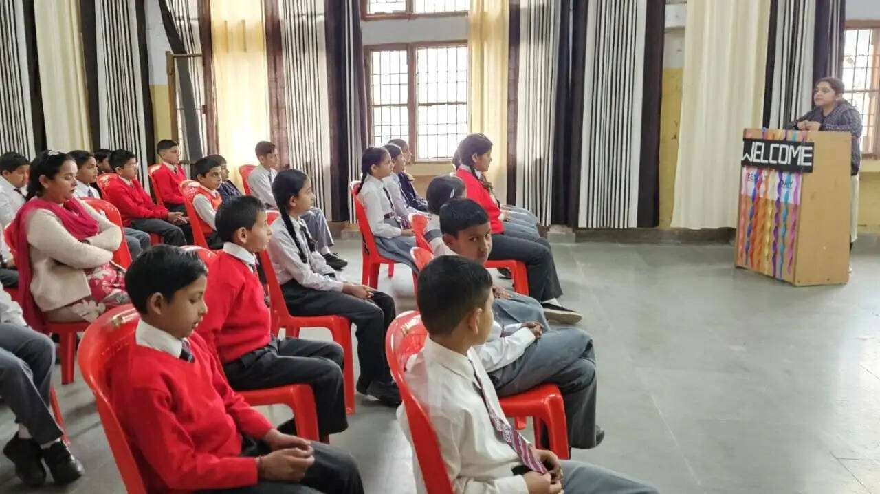 विश्व स्वास्थ्य दिवस पर जागरूकता व्याख्यान आयोजित