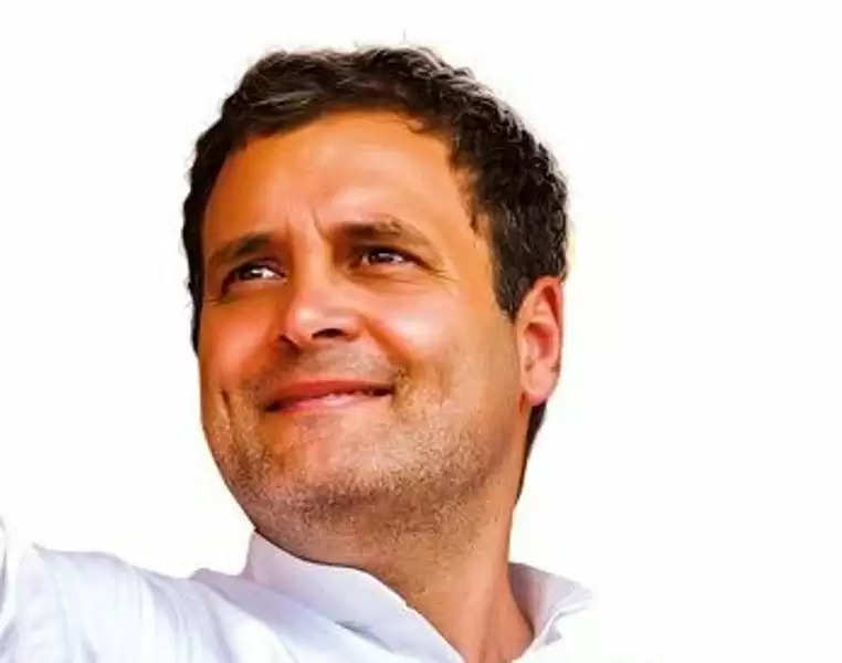 चुनाव आयोग ने राहुल को भेजा नोटिस, प्रधानमंत्री के लिए उपयोग शब्दों पर जताई आपत्ति