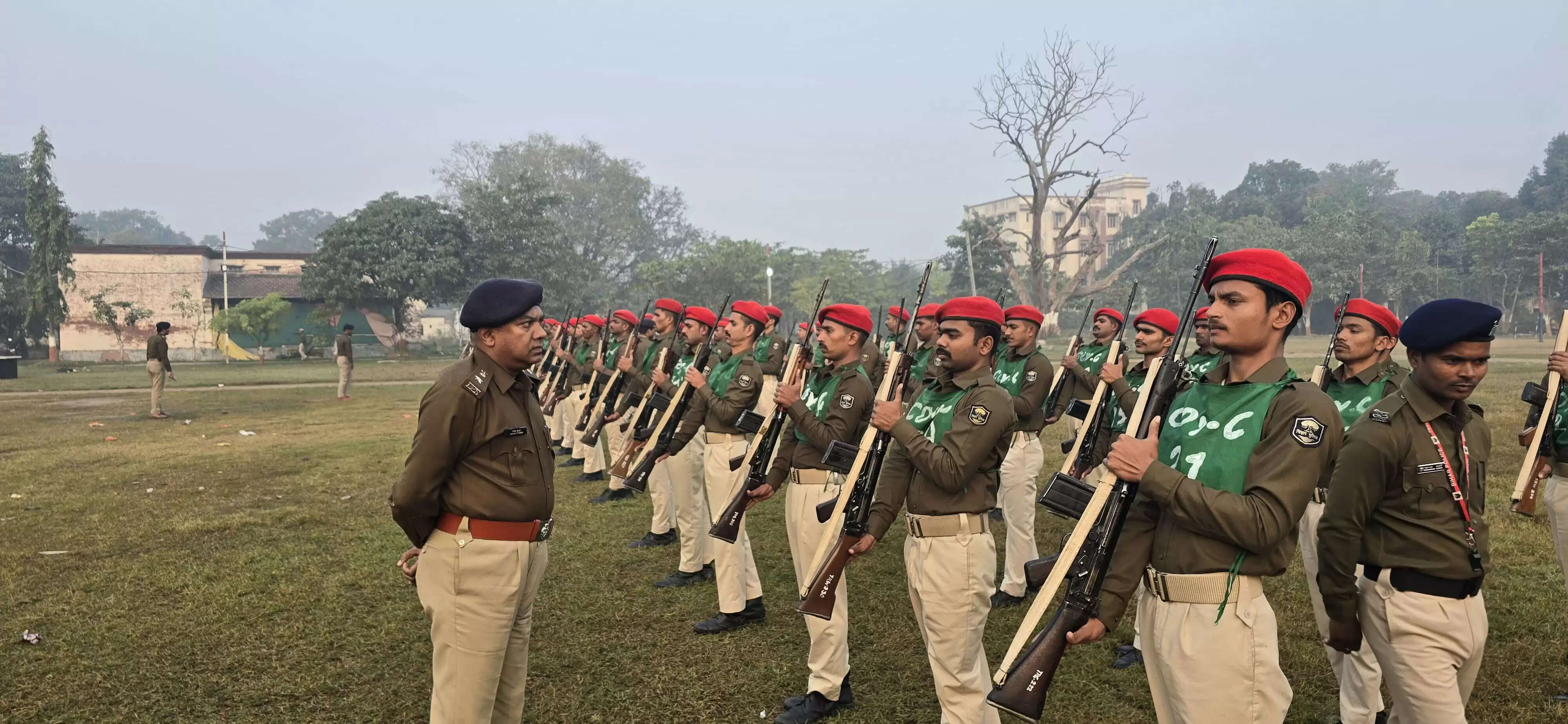 ग्रामीण एसपी ने प्रशिक्षु सिपाहियों को दिए प्रेरक निर्देश