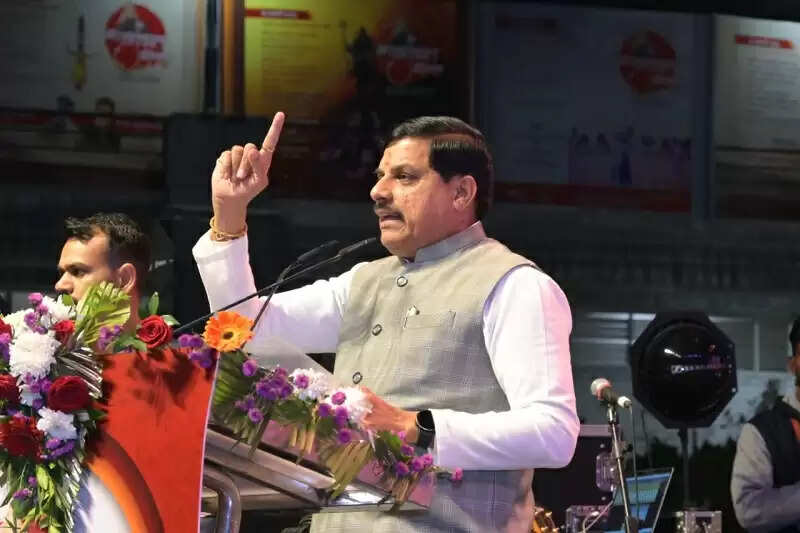 उज्जैन में महाकाल महोत्सव का भव्य शुभारंभ, शंकर महादेवन के भजनों की सुमधुर प्रस्तुति