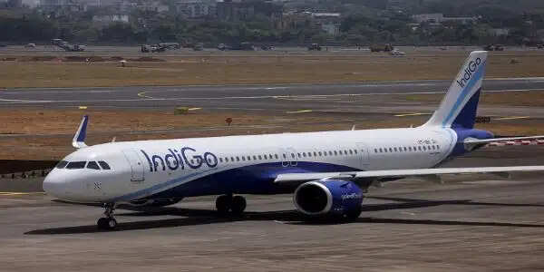 इंडिगो की वेबसाइट पर टिकट बुकिंग में आई परेशानी, वेब चेक-इन में दिक्कत