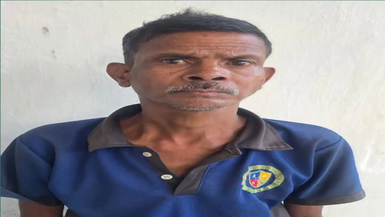 अम्बिकापुर : खेत में मामूली विवाद पर गैंती से वार कर हत्या, पुलिस ने आरोपित को दबोचा