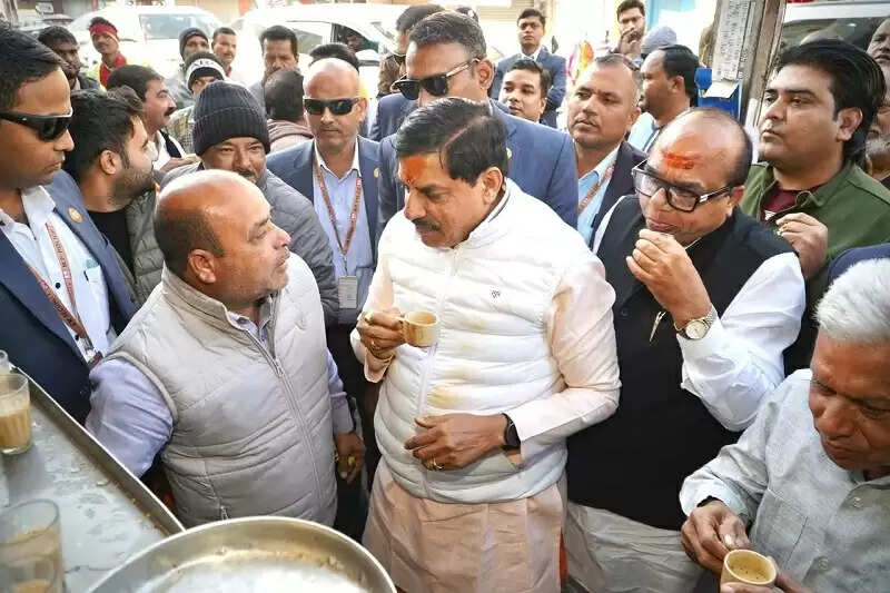 उज्जैनः मुख्यमंत्री डॉ. यादव ने निर्माणाधीन गीता भवन का किया अवलोकन