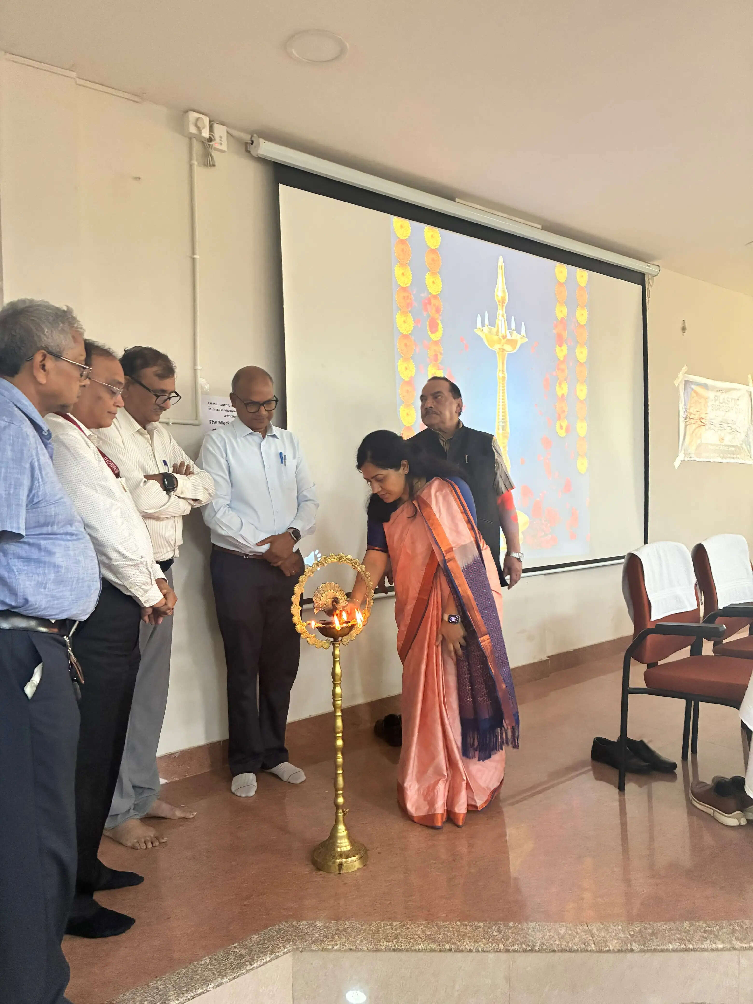 रिम्स में अंतरराष्ट्रीय प्लास्टिक सर्जरी दिवस पर स्मृति क्विज और शैक्षणिक कार्यक्रम आयोजित