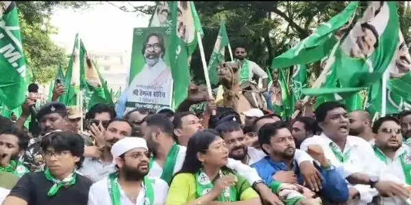 एसआईआर के विरोध में झामुमो का प्रदर्शन, सीईसी ज्ञानेश कुमार के इस्तीफे की मांग