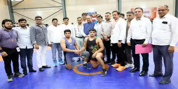 हिसार : खेलों को बढावा देने के लिए राज्य सरकार निरंतर प्रयासरत: प्रो. बीआर कम्बोज