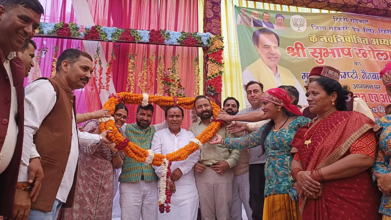 स्वयं सहायता समूहों को 10 लाख रुपए तक का मिलेगा बिना ब्याज का ऋण